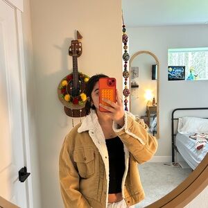 Levi’s corduroy coat cropped